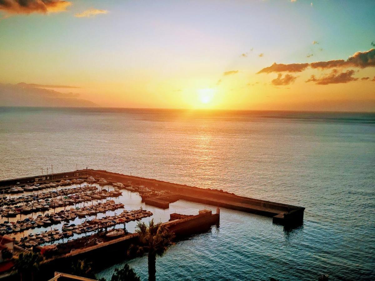 Magnificent Apt. With Sea View, Cliff & Marina Santiago del Teide Buitenkant foto